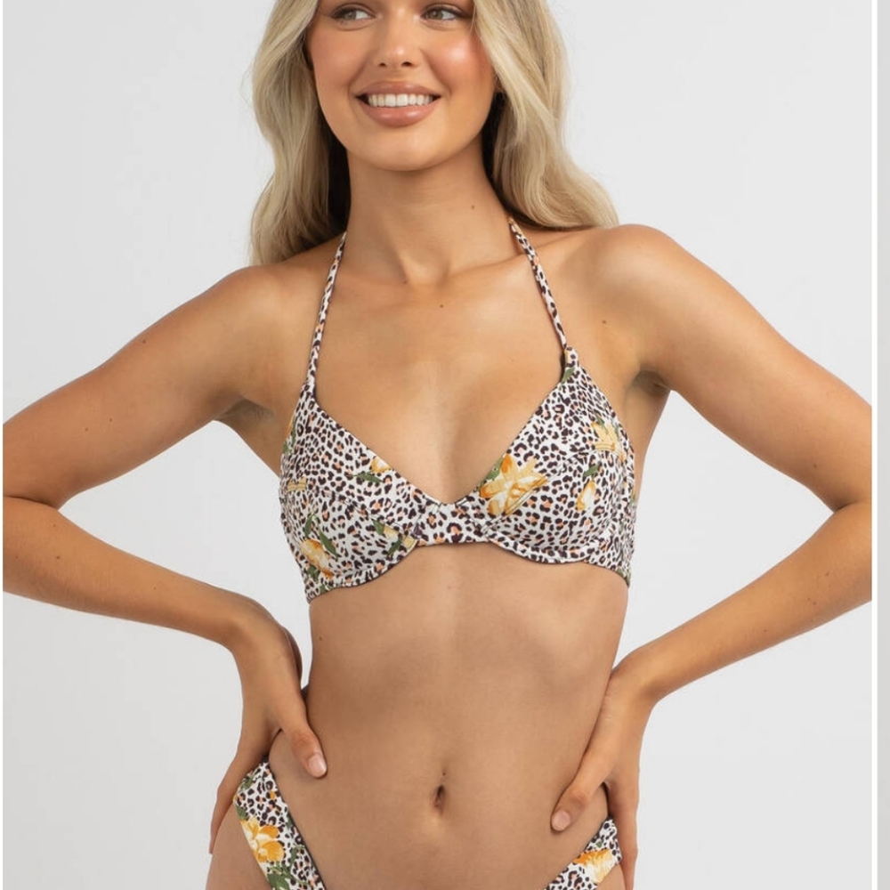 Hurley Jungle Cat Underwire Bikini Swimsuit Top